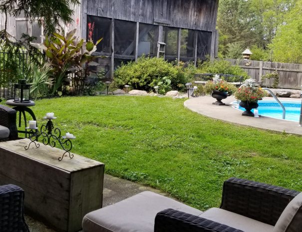 Sitting area by pool