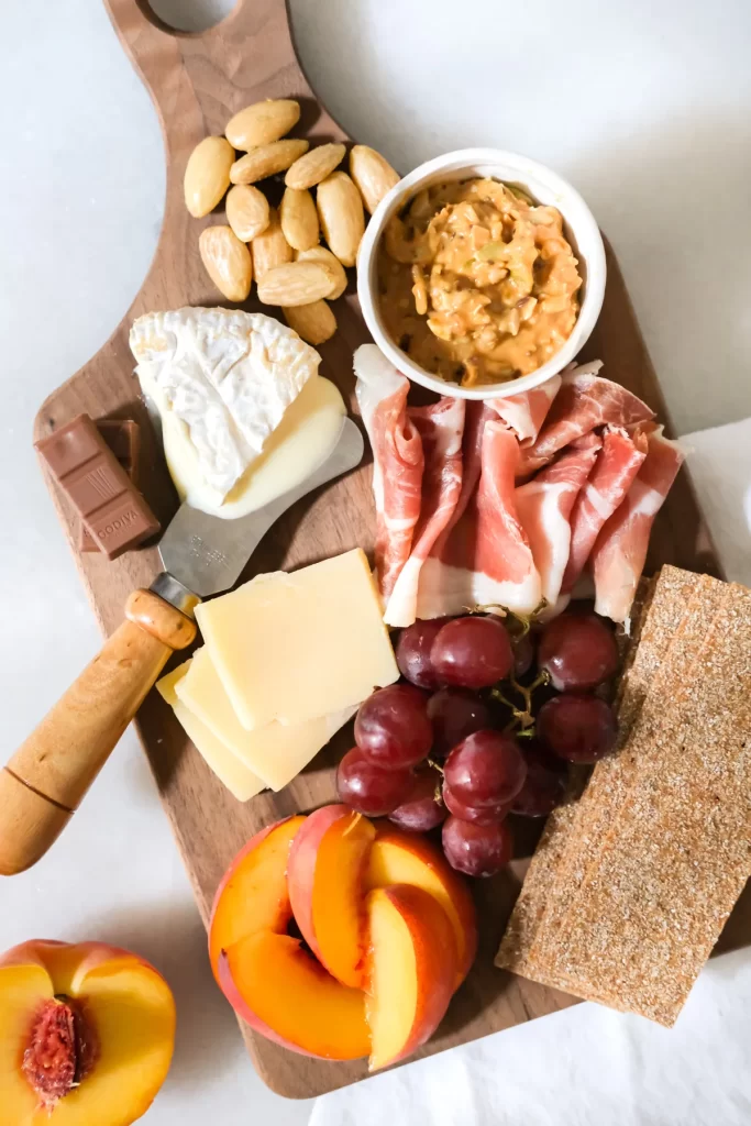 Mini Charcuterie board $40.00